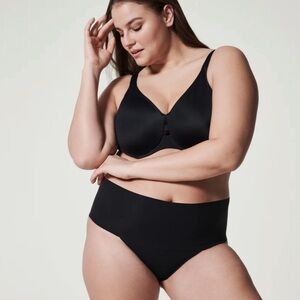 SPANX | Undie-Tectable Smoothing Thong, Black Size S NWT